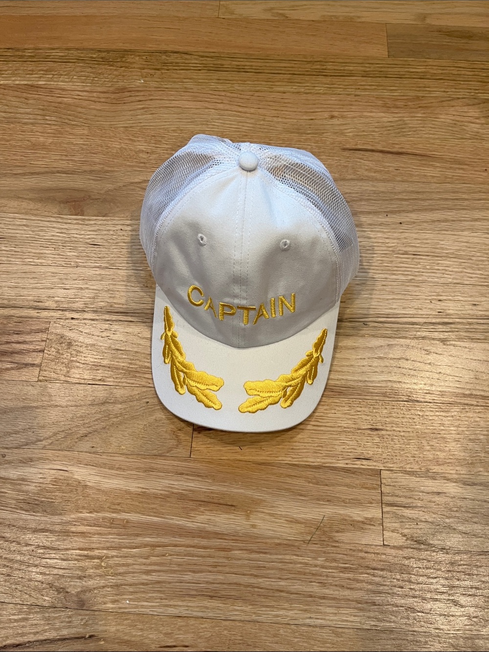 White & Gold 'Captain' Embroidered Mesh Trucker Hat